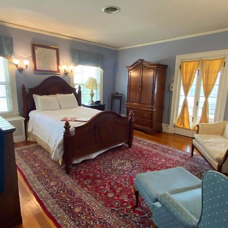 Historic Rosemont Manor Hotel Berryville ภายนอก รูปภาพ