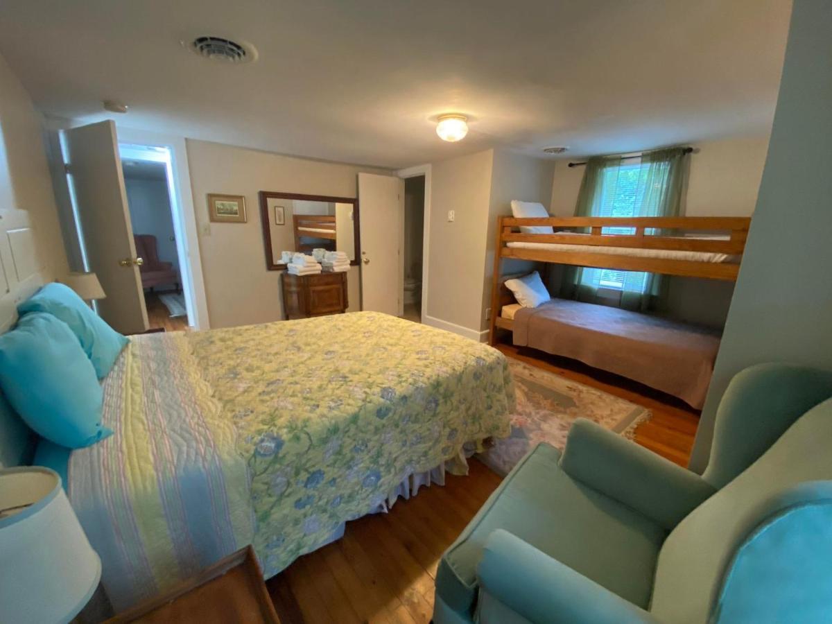Historic Rosemont Manor Hotel Berryville ภายนอก รูปภาพ