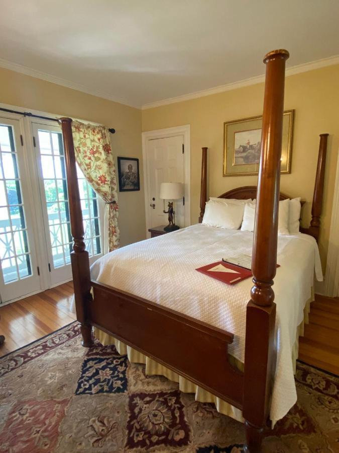Historic Rosemont Manor Hotel Berryville ภายนอก รูปภาพ